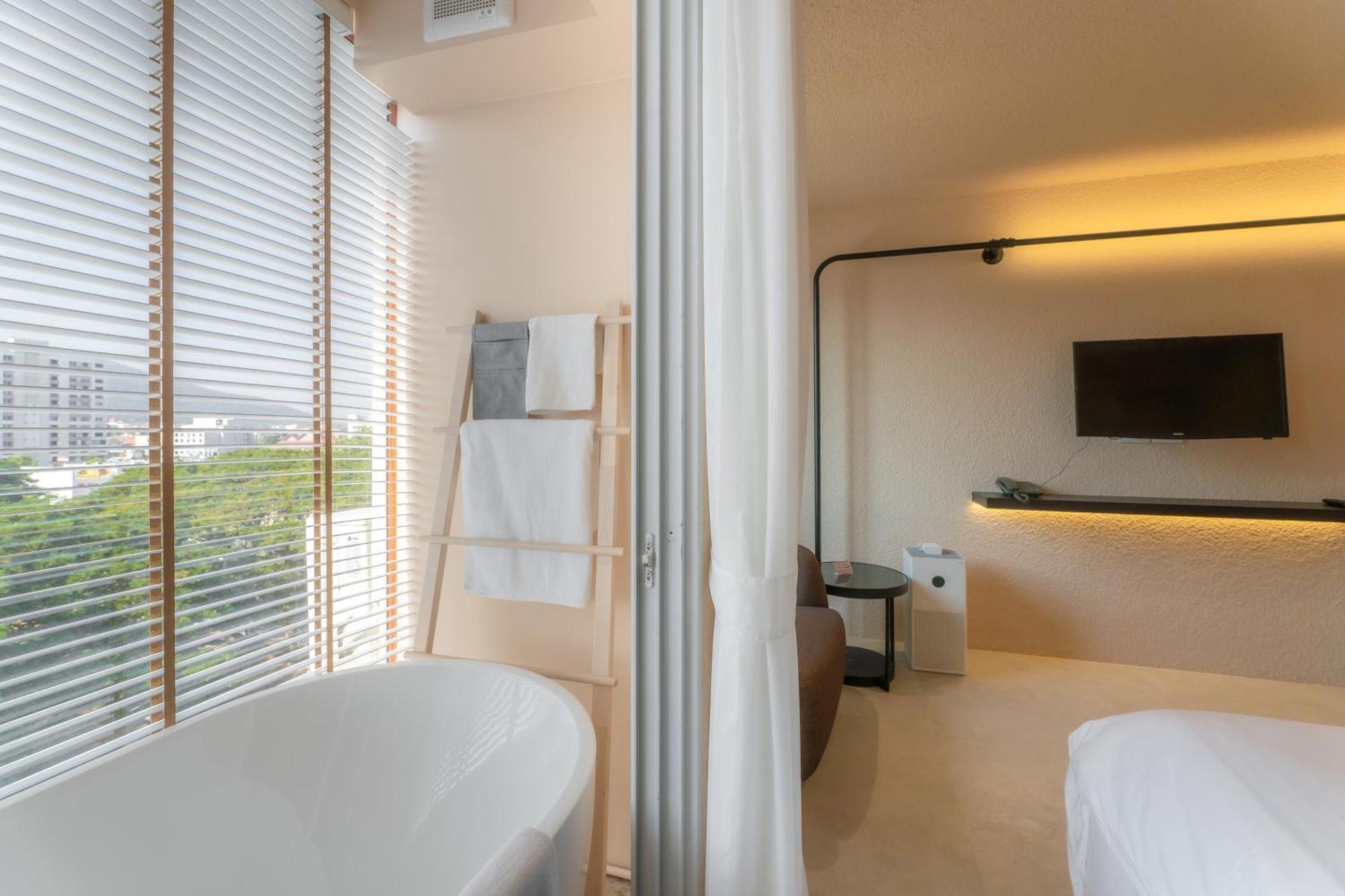 Mai Hotel 치앙마이 외부 사진