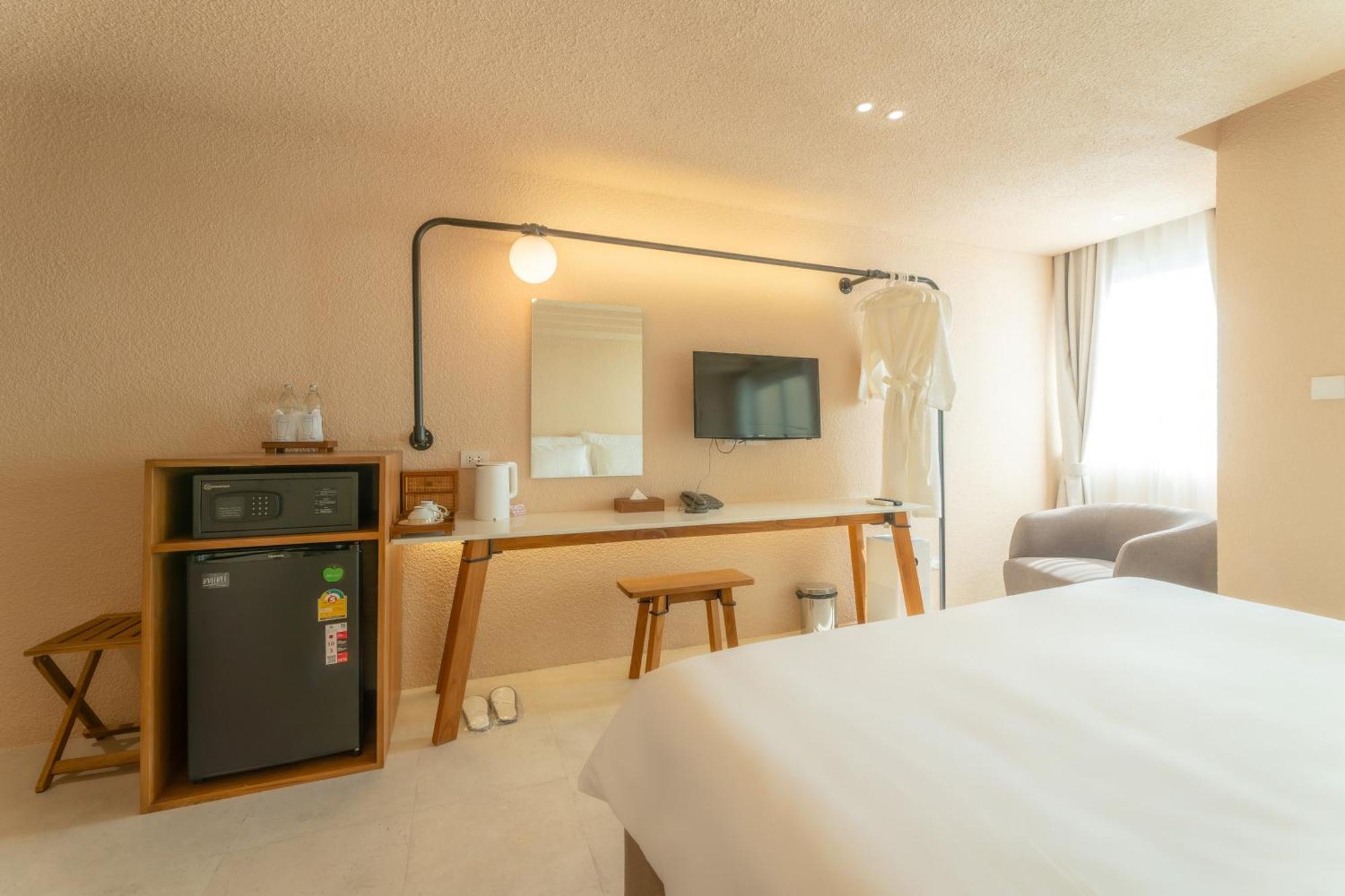 Mai Hotel 치앙마이 외부 사진