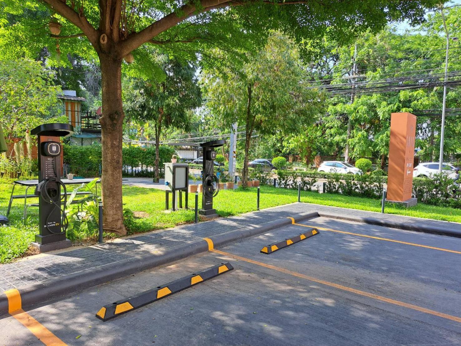 Mai Hotel 치앙마이 외부 사진